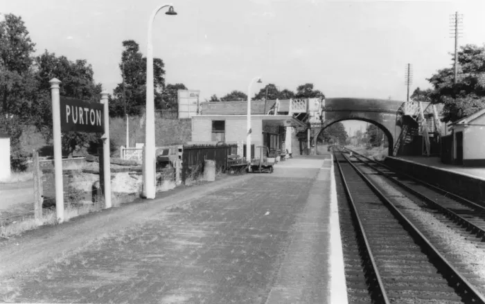 Framed Print : Purton Station, looking towards Swindon Framed Print : Purton Station, looking towards Swindon