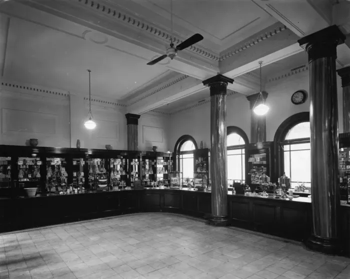 Framed Print : Refreshment Rooms, Paddington Station, c. 1923