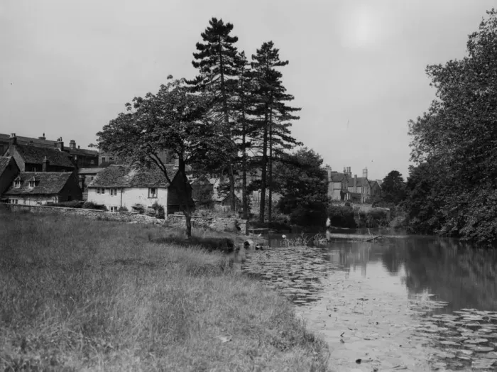Framed Print : River Avon, Chippenham, c. 1930