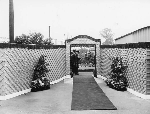 Royal Tour of Worcestershire & Herefordshire - Henwick Station Decorations, April 1957