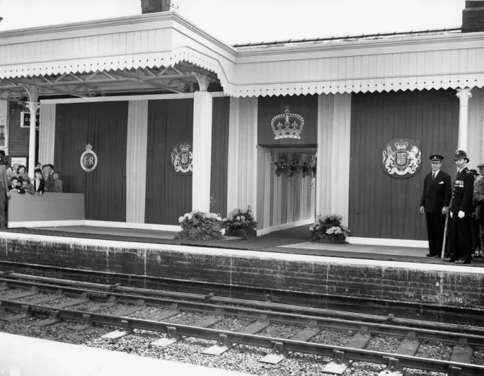 Framed Print : Royal Tour of Worcestershire & Herefordshire - Ledbury Station Decorations, April 1957 Framed Print : Royal Tour of Worcestershire & Herefordshire - Ledbury Station Decorations, April 1957