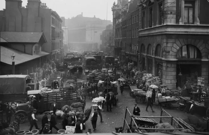 Framed Print : Russell Street, Covent Garden, London c. 1930