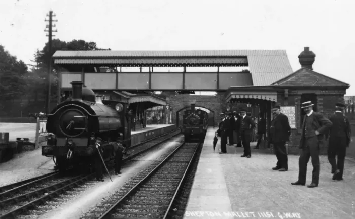 Framed Print : Shepton Mallet Station, Somerset, c. 1910 Framed Print : Shepton Mallet Station, Somerset, c. 1910