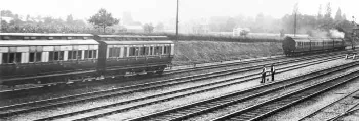 Framed Print : Slip Coaches c. 1900 - 1910 Framed Print : Slip Coaches c. 1900 - 1910
