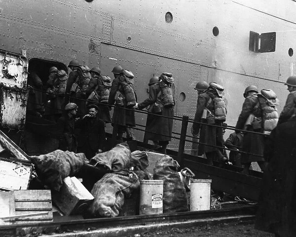 US soldiers embarking a ship in a GWR South Wales Dock, 1942