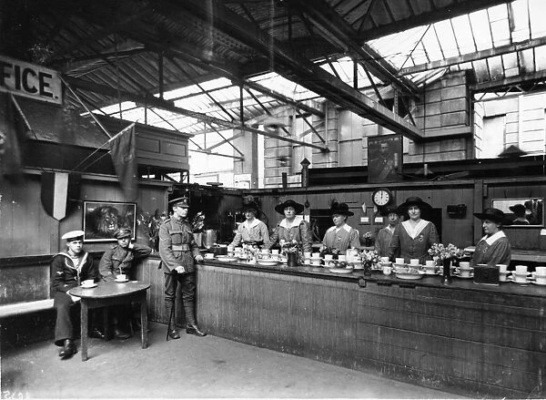 Soldiers and Sailors Buffet at Paddington Station, 1919