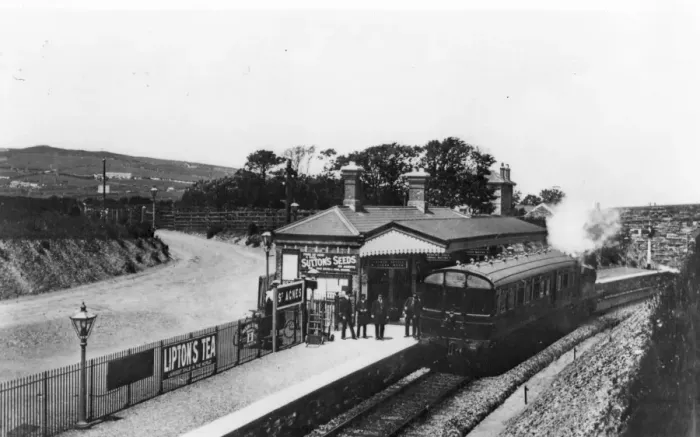 Framed Print : St Agnes Station, Cornwall, c. 1910 Framed Print : St Agnes Station, Cornwall, c. 1910