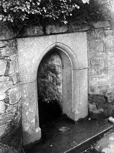 St Keyne's Well, near Looe, Cornwall, March 1924