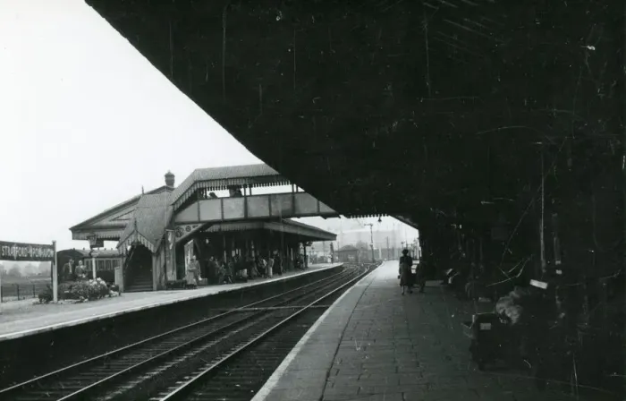 Framed Print : Stratford on Avon Station, 1956 Framed Print : Stratford on Avon Station, 1956