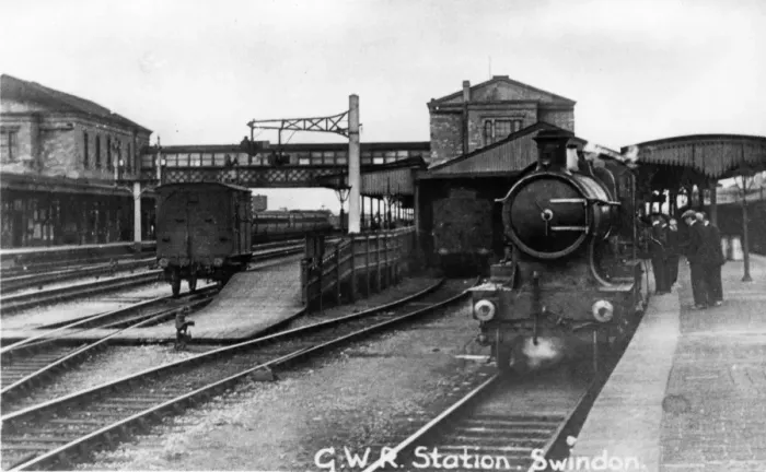 Framed Print : Swindon Station, c. 1920