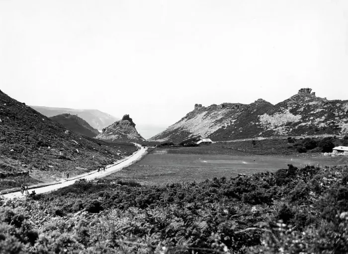 Framed Print : Valley of Rocks near Lynton in Devon, 1929 Framed Print : Valley of Rocks near Lynton in Devon, 1929