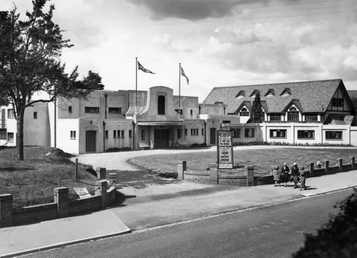 Framed Print : Winter Garden Pavilion, Droitwich, c. 1933