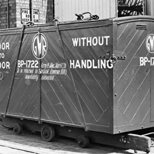 1. 5 ton door-to-door container, c. 1936
