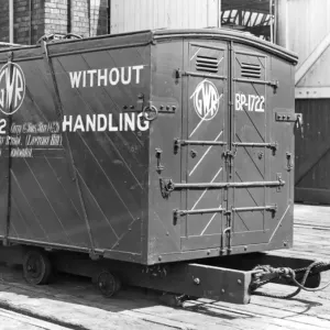 1. 5 ton door-to-door container, c. 1936 1. 5 ton door-to-door container, c. 1936