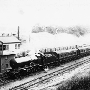 No 111 The Great Bear, passing Twyford c1920
