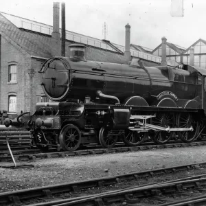 No 5028 Llantilio Castle outside Swindon Works