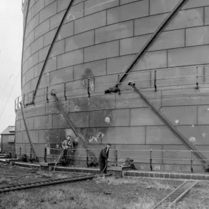 Air raid damage to the gas holder at Swindon Works, 1942