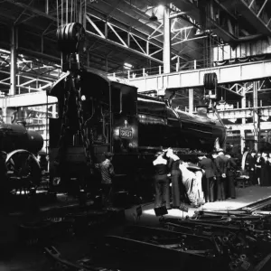 Australian Navy visiting A Erecting Shop at Swindon Works, 1945 Australian Navy visiting A Erecting Shop at Swindon Works, 1945