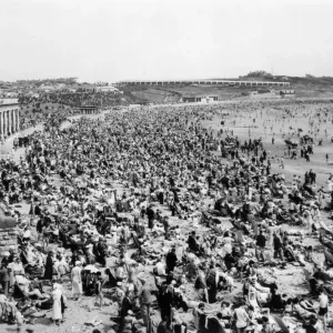Barry Island Beach, Wales, August 1938 Barry Island Beach, Wales, August 1938