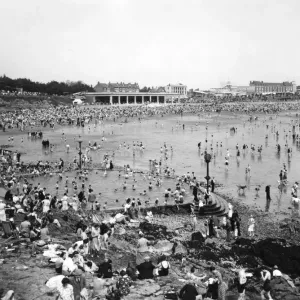 Barry Island, Wales, August 1938 Barry Island, Wales, August 1938