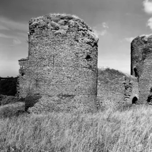 Cilgerran Castle, Pembrokeshire, September 1937