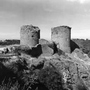 Cilgerran Castle, Pembrokeshire, September 1937