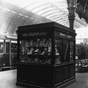 Confectionary Stand on Paddington Station, 1923