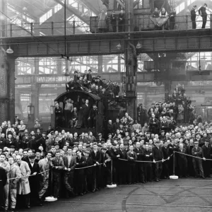 Crowds at the Evening Star naming ceremony, 18th March 1960