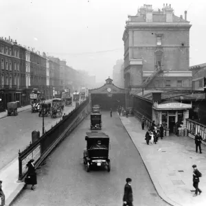 Departure side at Paddington Station, c. 1920