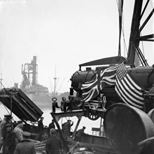 Discharging American locomotives at the GWR Docks, Cardiff, 1942