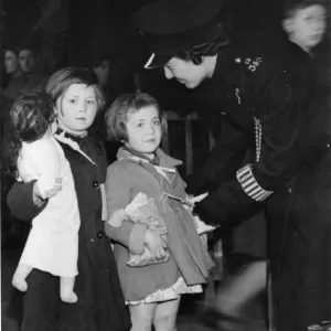 Evacuees at Paddington Station, September 1939