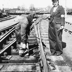 Female Permanent Way Staff, World War 2 Female Permanent Way Staff, World War 2