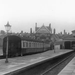 Henley-on-Thames Station, Oxfordshire, 1954