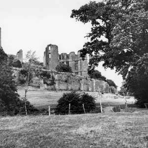 Kenilworth Castle, July 1935 Kenilworth Castle, July 1935