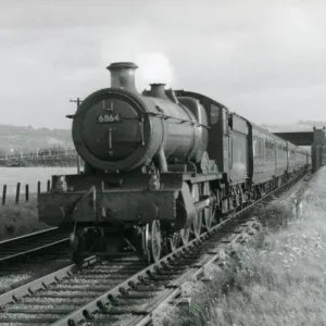 Loco No 6864 Dymock Grange, at Honeybourne Junction