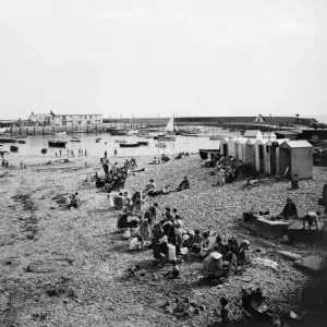 Lyme Regis Harbour, August 1936 Lyme Regis Harbour, August 1936