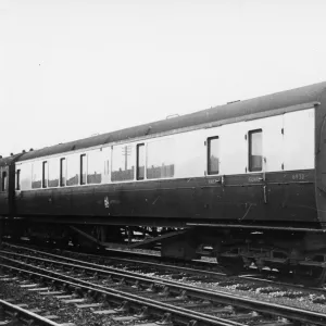 No. 6932 Brake Corridor Composite Carriage