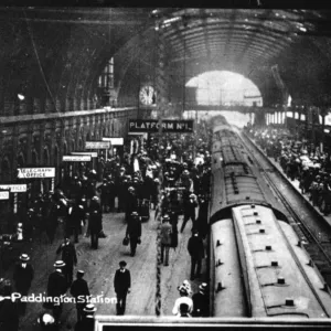 Platform 1 at Paddington Station, c. 1910