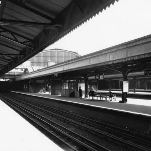 Platforms 13, 14 and 15, Paddington Station, c. 1940 Platforms 13, 14 and 15, Paddington Station, c. 1940
