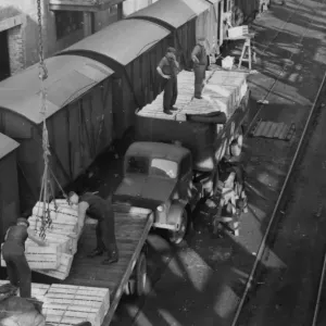 Queen Alexandra Dock, Cardiff, c. 1930 Queen Alexandra Dock, Cardiff, c. 1930
