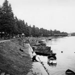 River Dee, Chester, Cheshire, 1935 River Dee, Chester, Cheshire, 1935