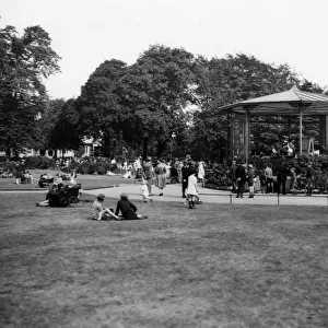 Royal Pump Room Gardens, Leamington Spa, c. 1927
