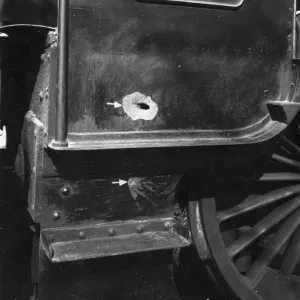 Saint Class locomotive, 2947 Madresfield Court with gun fire damage, c. 1940 Saint Class locomotive, 2947 Madresfield Court with gun fire damage, c. 1940
