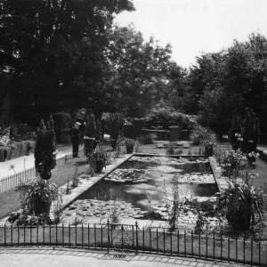 Sandford Park, Cheltenham, July 1939 Sandford Park, Cheltenham, July 1939