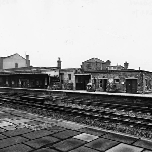 Swindon Junction, Platform 3, 28th January 1970
