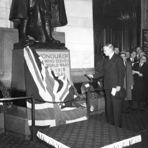 Unveiling of the World War 2 memorial at Paddington Station, 1949 Unveiling of the World War 2 memorial at Paddington Station, 1949