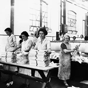 Women working in the Swindon Works laundry, c1930