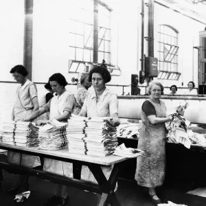 Women working in the Swindon Works laundry, c1930