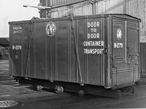 Container Gallery: 4 ton all steel door-to-door container, 1938