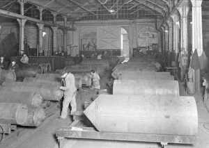 Images Dated 10th March 2014: 4000lb Bombs at the Swindon Works, 1940s